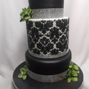 Damassé noire et une touche de vert / Black Damask and a touch of green