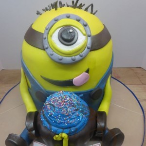 3D Minion Cupcake 1st Birthday Cake