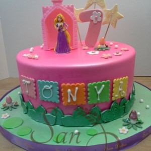 Repunzel Cake