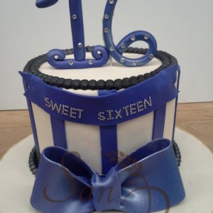 One Tier Diamond Black and Blue Cake