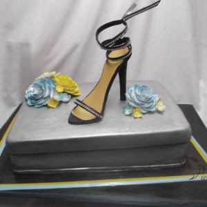 gâteau de chaussures noir / Bridal Shower Shoe cake