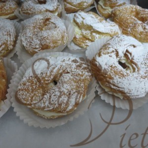 Ricotta Zeppole