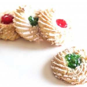 cerise rouge ou vert biscuits amande / Amaretti Green and Red Cherry 35.99$kg