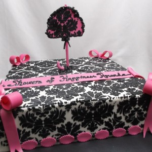 damask with umbrella cake
