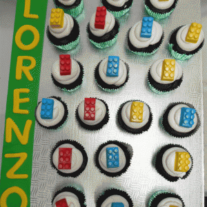 lego-cupcakes