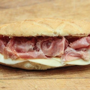 sandwich proscuitto-fromage