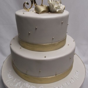Deux étage or pérles / two tier pearl gold 50th