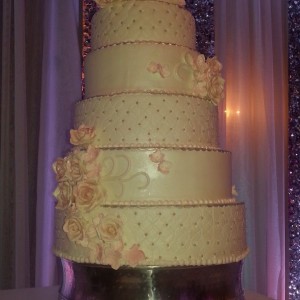 8 tier elegant wedding cake